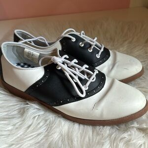 Saddle Oxfords size 9